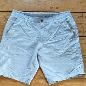 Under Armour Men's Soft Gray Flat Front Shorts